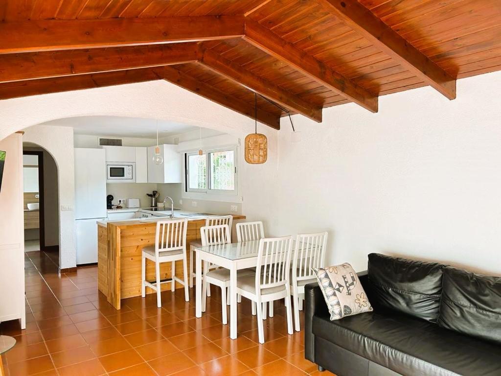 Private Apartments Cala Canyelles Lloret de Mar Exterior foto
